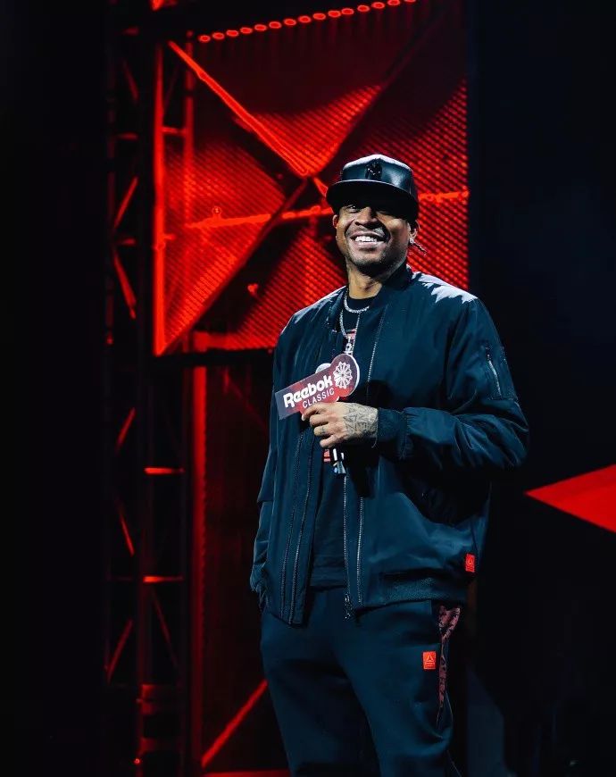 申花客战津门虎：双方均四外援出战，李可首发，阿代米替补（申花做客对阵津门虎：两队皆四外援登场，李可首发，阿代米替补）