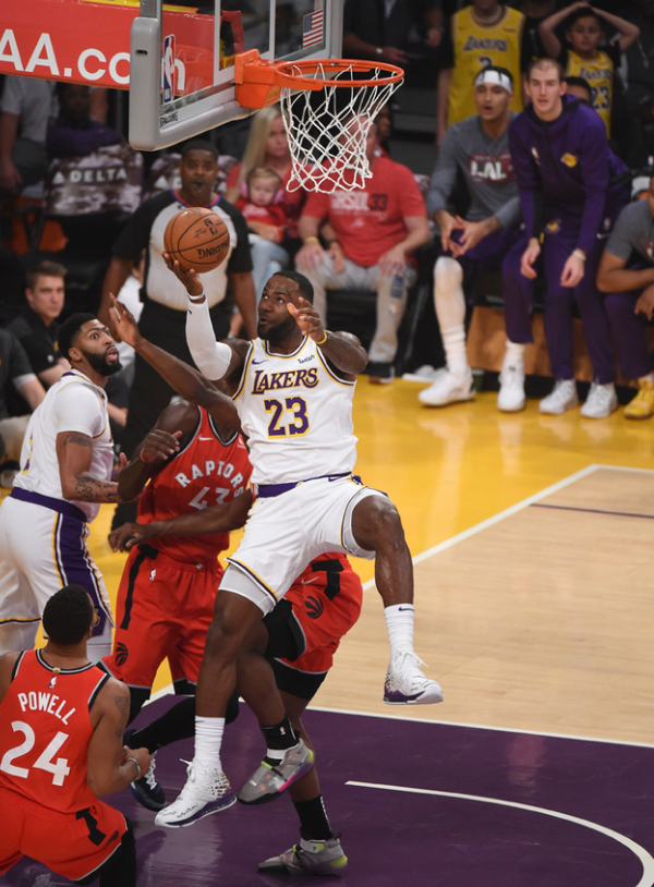 2025中超最佳青年球员候选：王钰栋、吾米提江领衔（2025中超最佳青年球员候选名单出炉：王钰栋、吾米提江领跑）